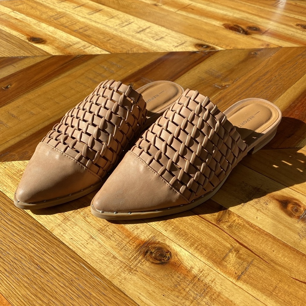 Tan mules